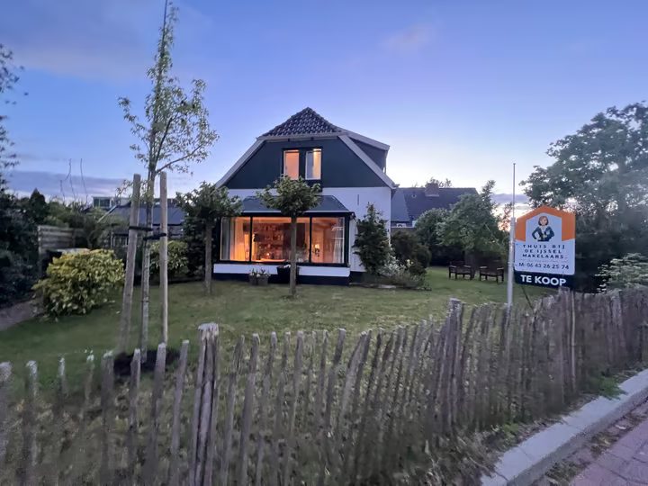 Vrijheidslaan 24, Holten