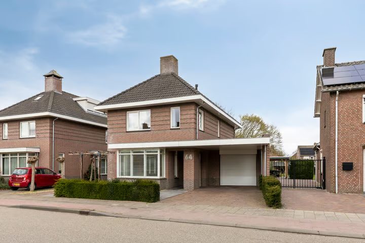 Stationsstraat 64, Maarheeze