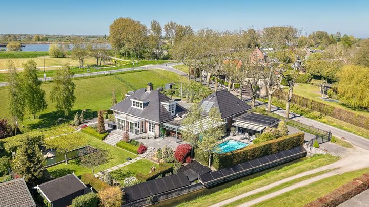 Liesveld 1 a, Groot-Ammers