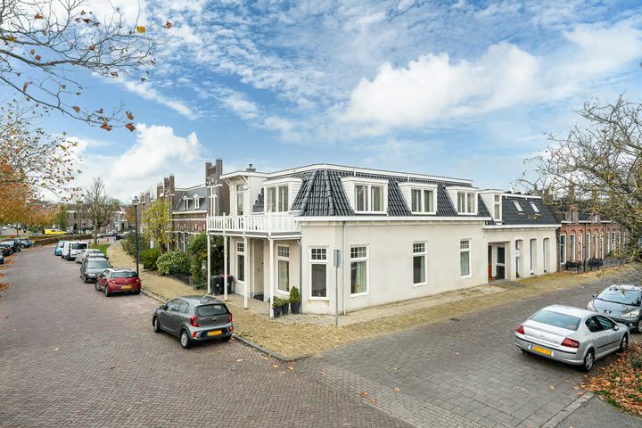 Emmakade 147, Leeuwarden
