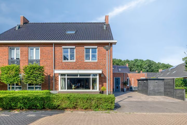 Smoutstraat 15, Sprundel