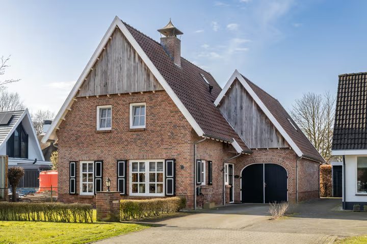 Marke Mander 11, Almelo