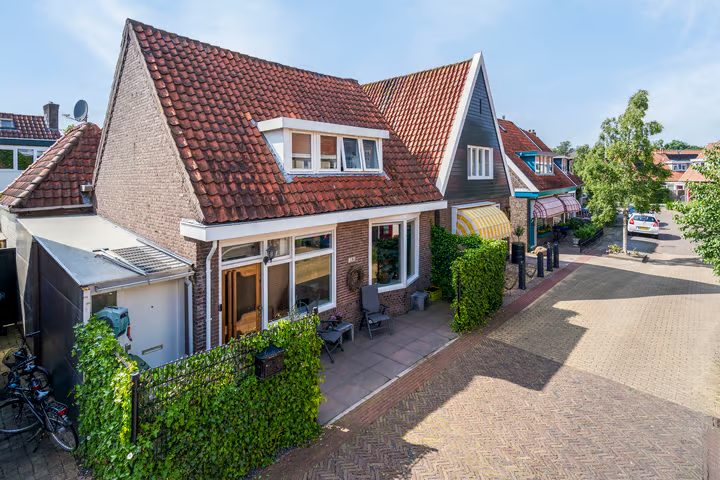 Nicolaas Baurstraat 18, Harlingen