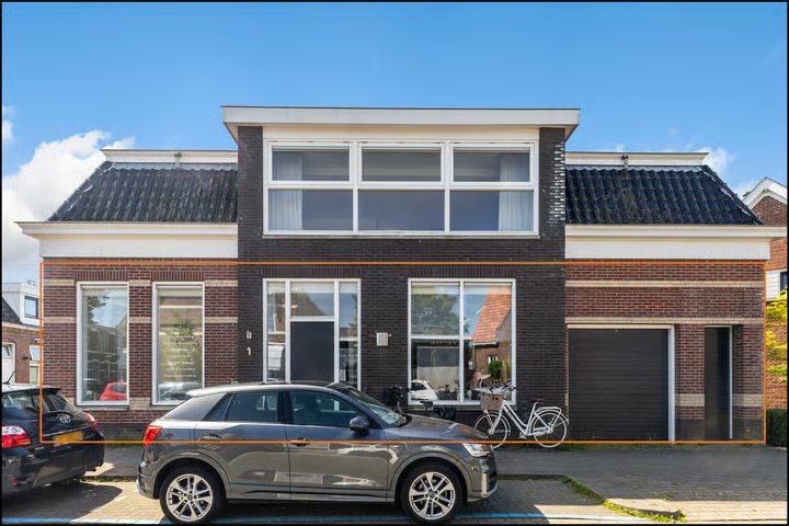Carel van Manderstraat 1 a, Leeuwarden
