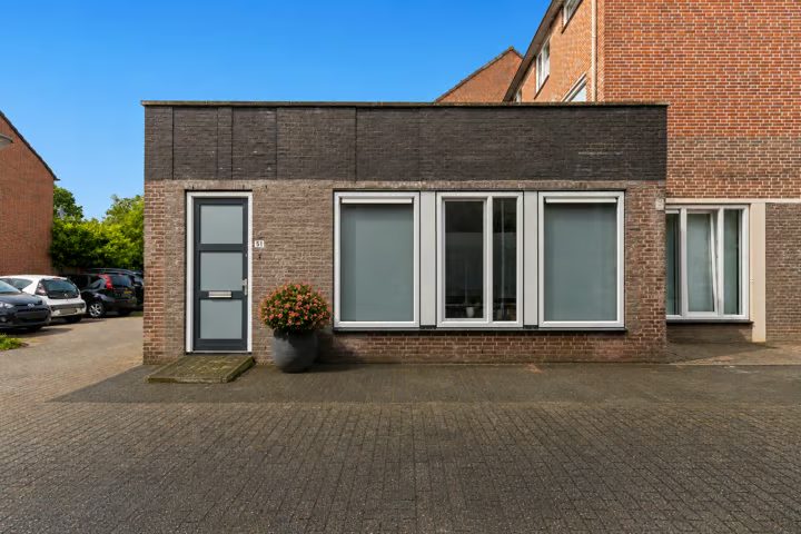 Groningenhof 51, Helmond