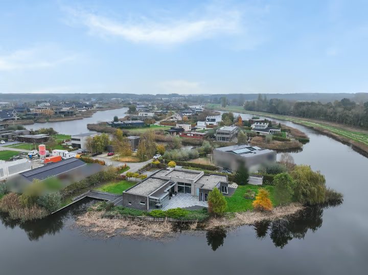 Anholt 20, Blauwestad