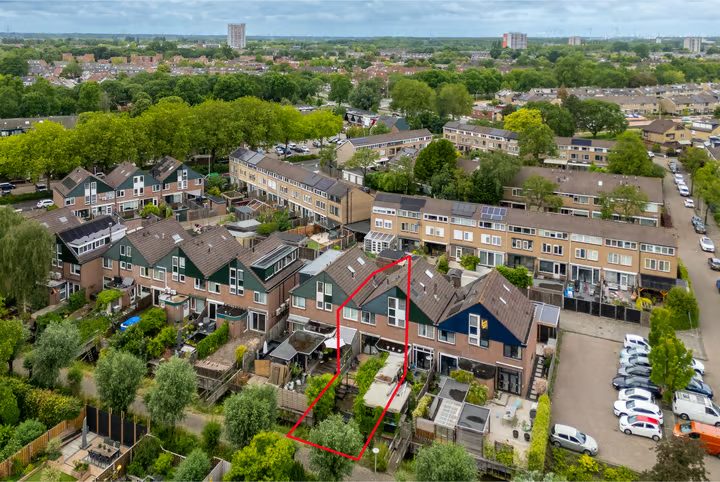 Salamanderveen 246, Spijkenisse
