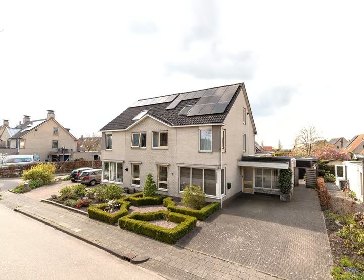 Tjalk 30, Zuidhorn