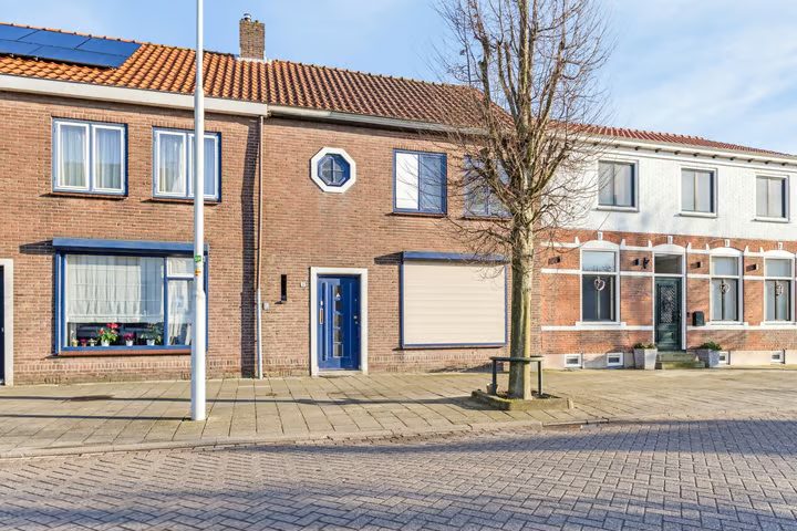 Nieuwstraat 37, Oostburg