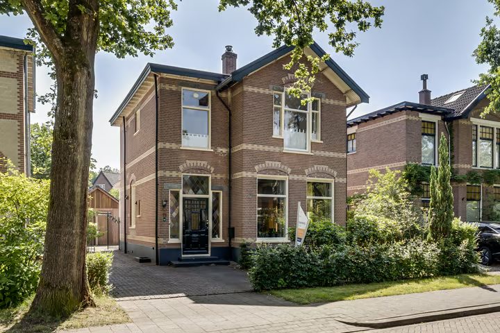 Prins Mauritslaan 11, Apeldoorn