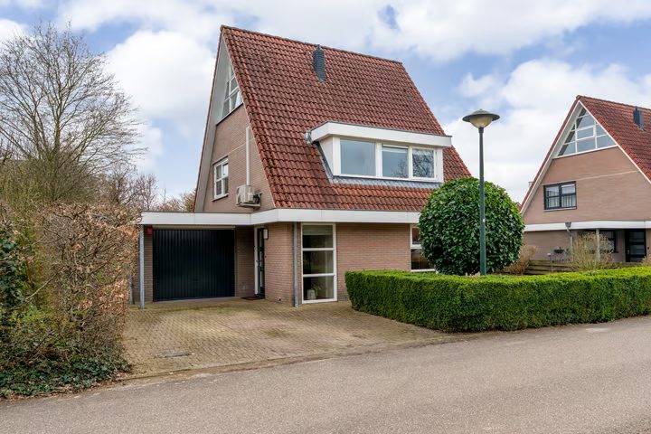 Rhodonietdreef 38, Emmen