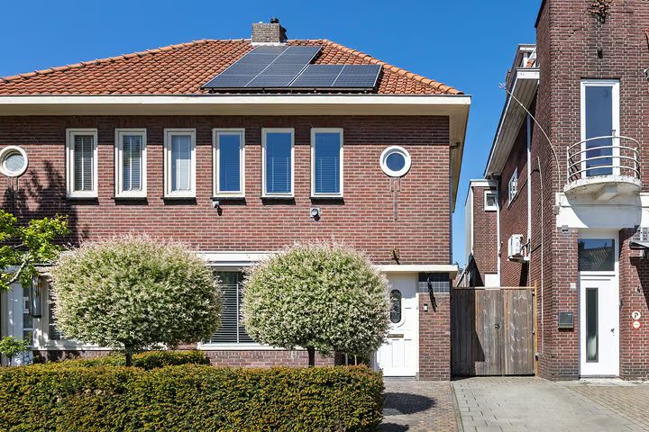 Schoolstraat 63, Almelo