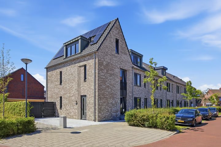 Zilverberg 11, Made