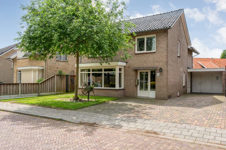 Schoolstraat 19, Tilligte