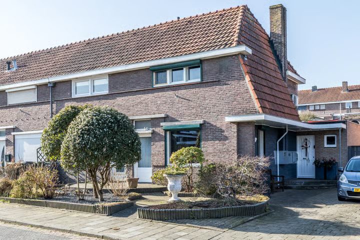 Torenstraat 27, Brunssum