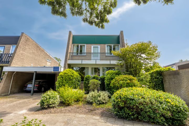 Oranjelaan 2, Baarle-Nassau