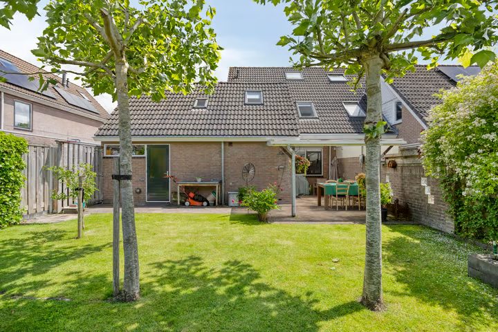 Delmer 18, Vledder