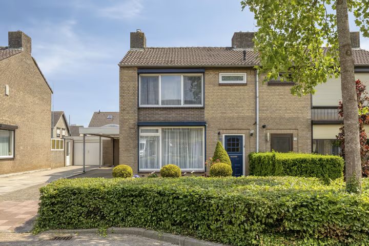 Sint Jorisstraat 13, Maashees