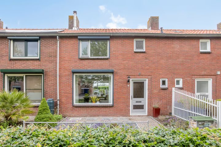 Wethouder Dubbelmanstraat 11, Lage Zwaluwe
