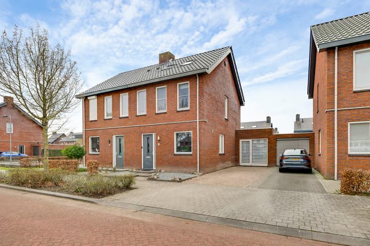 Aletta Jacobsstraat 26, Weert
