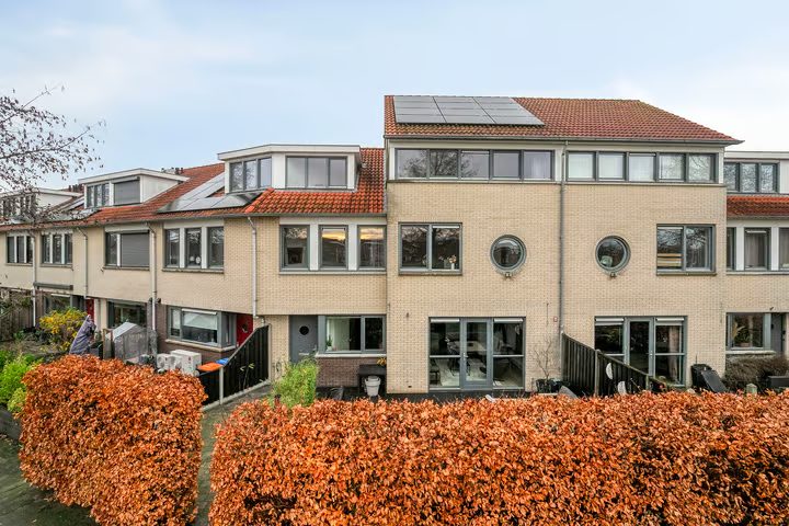 Smidshamer 42, Dronten
