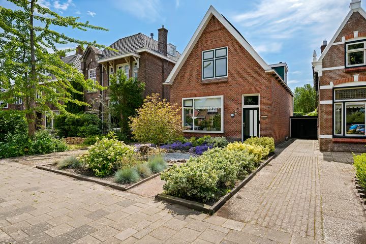 Stationsweg 38, Dokkum
