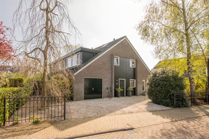 Boterbloem 25, Nijkerk