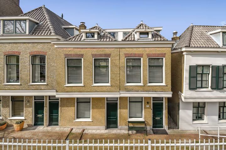 Maassluissedijk 88, Vlaardingen