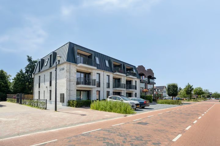 't Dorp 11 a, Heesch