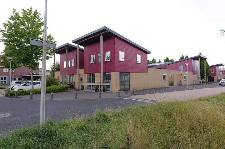 Stedewater 49, Assen