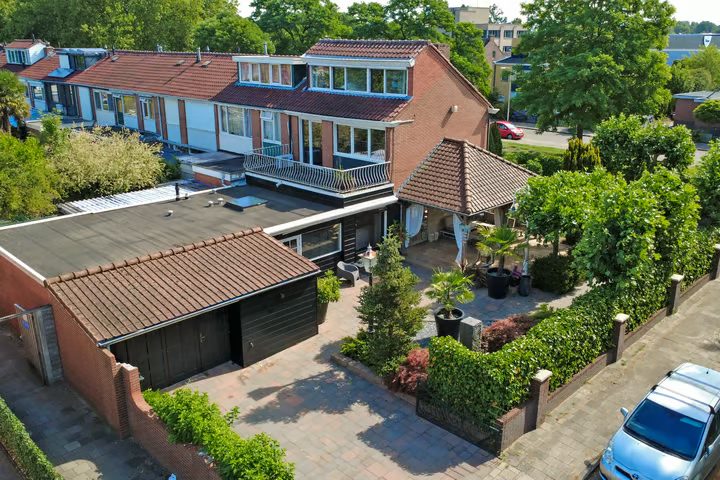 Wethouder Nijhuisstraat 20, Enschede