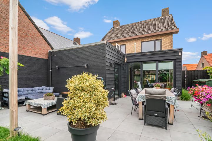 Dorpsstraat 30, Nispen