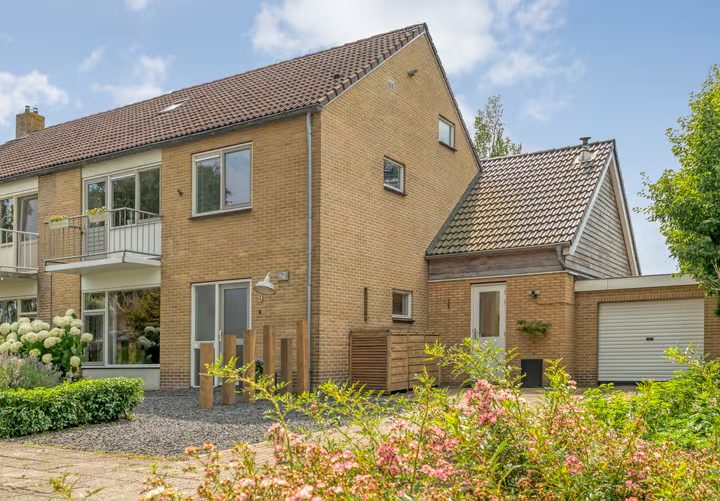 Burg.van Haersoltestraat 9, Nieuwleusen