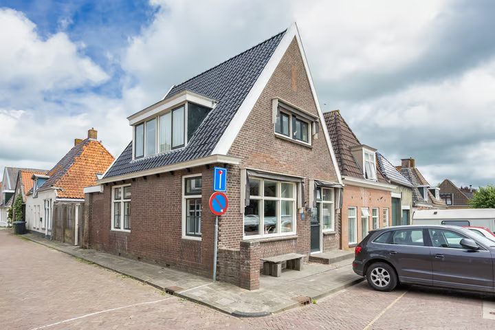 Kaatsplein 1, Arum