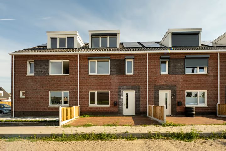 M.A. de Ruijterstraat 8, Sint-Maartensdijk