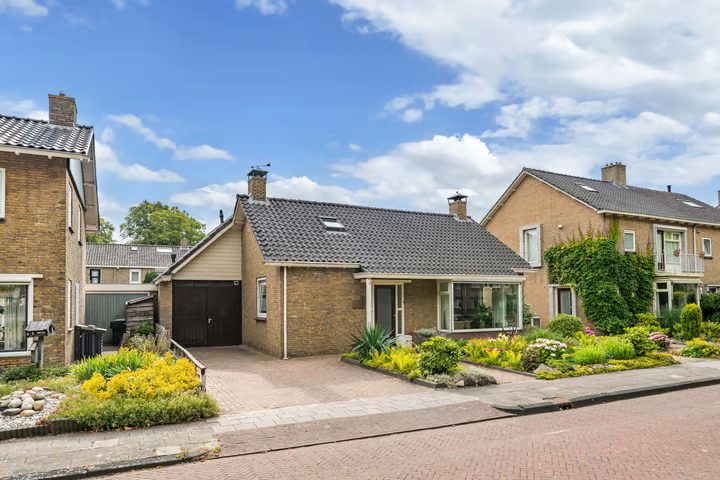 Hertog van Saxenlaan 54, Franeker