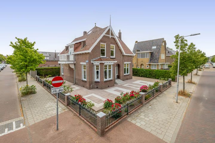 Hoflaan 47, Middelharnis