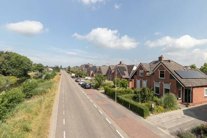 Hoendiep Oostzijde 21, Briltil