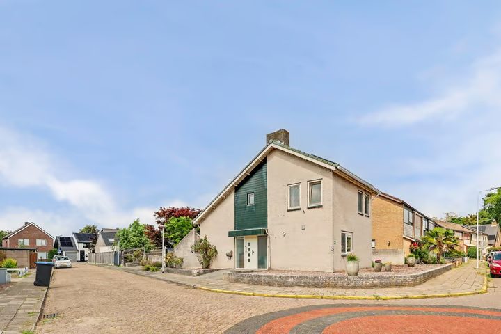 Azaleastraat 1, Putte