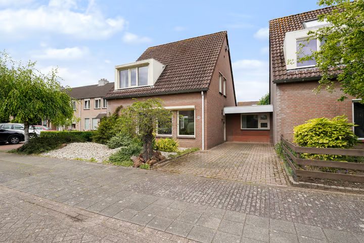 Adenauerlaan 49, Vlijmen