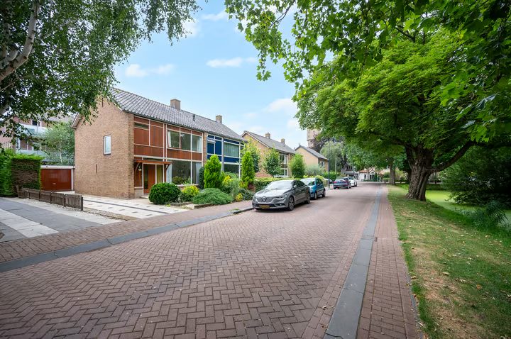 Burg. v. Dobben de Bruijnstraat 20, Bodegraven