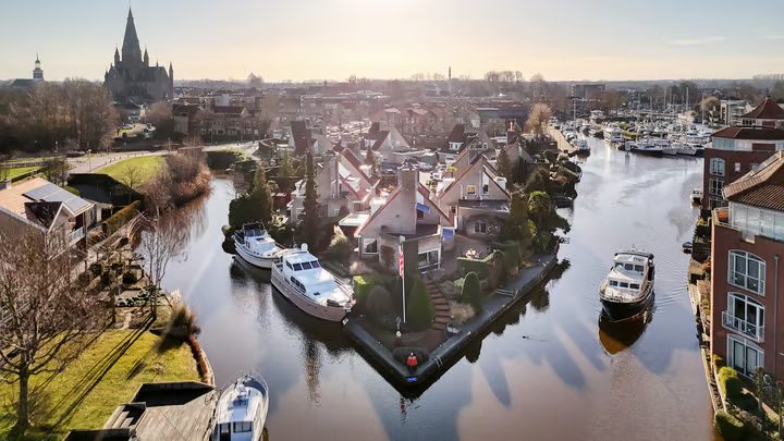 Eiland van Nassau 13, Steenbergen (NB)