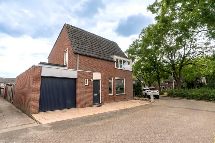 Twentehof 86, Helmond