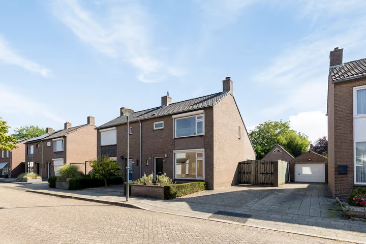 Beatrixstraat 11, Schaijk