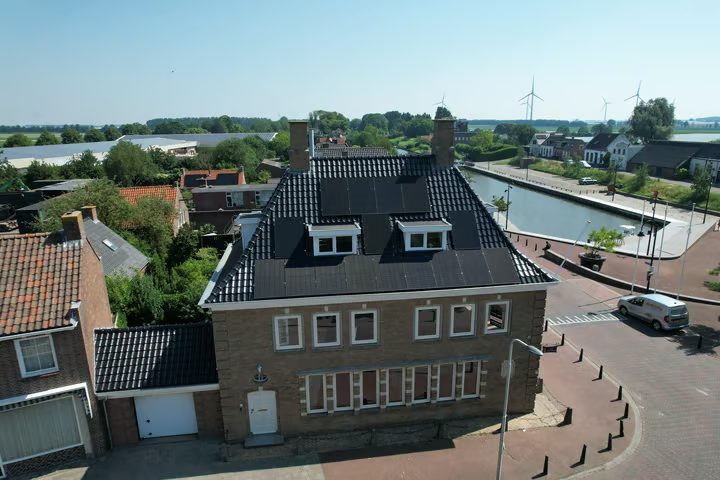 Stoofdijk 2, Dinteloord