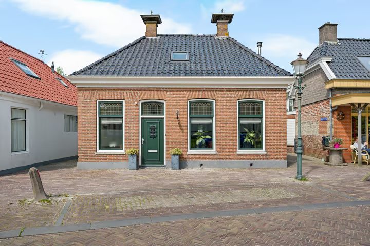 Kerkplein 7, Grijpskerk