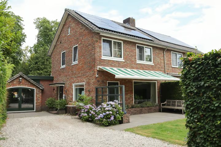Eemnesserweg 39, Laren (NH)