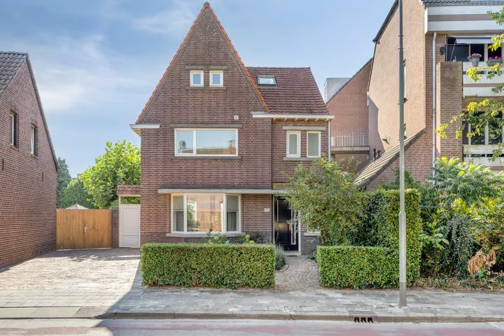 Loevestraat 36, Horst