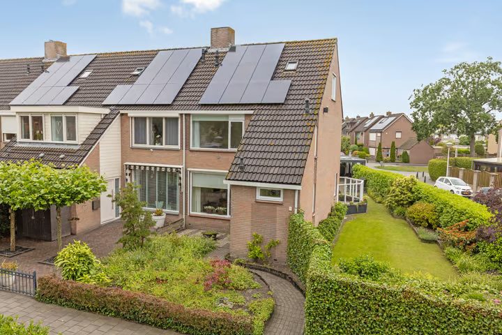 Elzeplein 2, Steenbergen (NB)