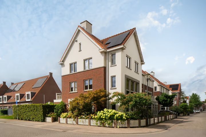 Engelenbeemden 2, Helmond